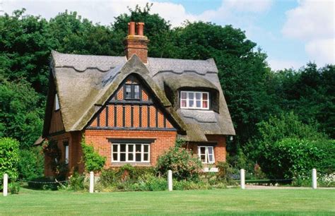 Woodbastwick, Norfolk | Thatched cottage, English country ...
