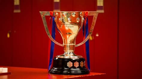 Copa del rey 31 trophies. #LaLiga trophy at #CampNou | FC Barcelona News