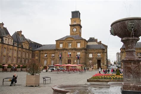 Charleville-Mézières, stad van Arthur Rimbaud - Frankrijk Puur ...