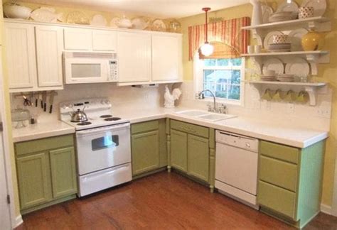 Learn how to paint over oak kitchen cabinets with laminate ends using these expert tips. Remodelaholic | Painting Oak Cabinets White and Gray