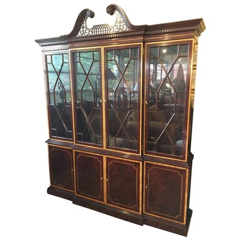 A piece of furniture such as a cabinet or a bookcase with a central section that projects beyond the sections to either side. Breakfront Vs China Cabinet - Summervilleaugusta.org