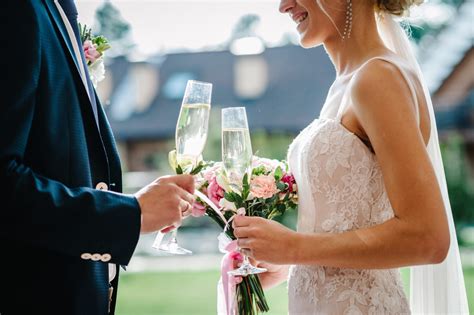 Choosing The Best Wine And Champagne For Weddings Wine Cellar Group