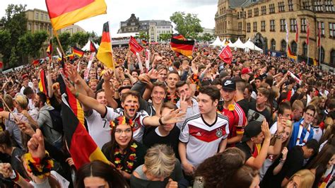 Das beste spiel des turniers. EM 2016: Deutschland gegen Polen: So wird das Wetter zum Public Viewing am Donnerstag | Fußball-EM
