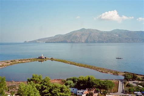 Spiaggia Di Lingua A Salina Santa Marina Salina Zero