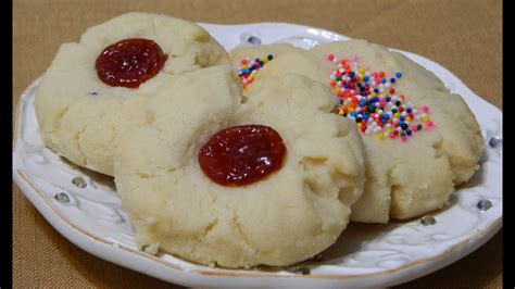 Tender, buttery, crisp puerto rican cookies called mantecaditos (also polvorones) are perfect for christmas with sprinkles or guava paste! How to make Mantecaditos or Puertorican Shortbread Cookies - YouTube
