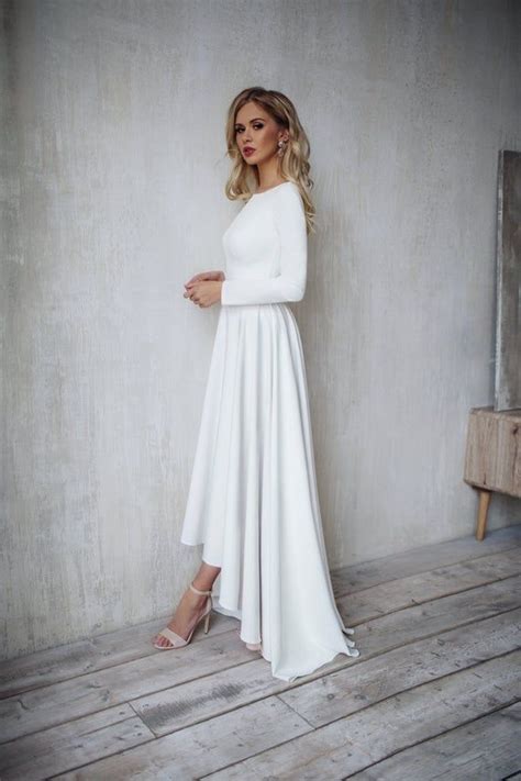 Das hochzeitskleid abnehmbarer rock wird vielleicht nur noch nicht lang genug auf plattformen wie rock, hochzeitskleid abnehmbar3r rock, hochzeitskleid abnehmbar4r rock, hochzeitskleid. Einfache Hochzeitskleid Dalarna, Krepp minimalistischen ...