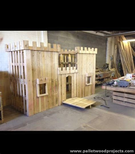 Things to Make Out of Recycled Pallets | Pallet Wood Projects
