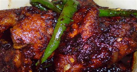 Resep ayam suwir kecap merupakan salah satu resep masakan rumahan yang cukup mudah dan praktis dalam cara memasaknya. RESEPI AYAM MASAK KICAP PEDAS YANG PALING SEDAP