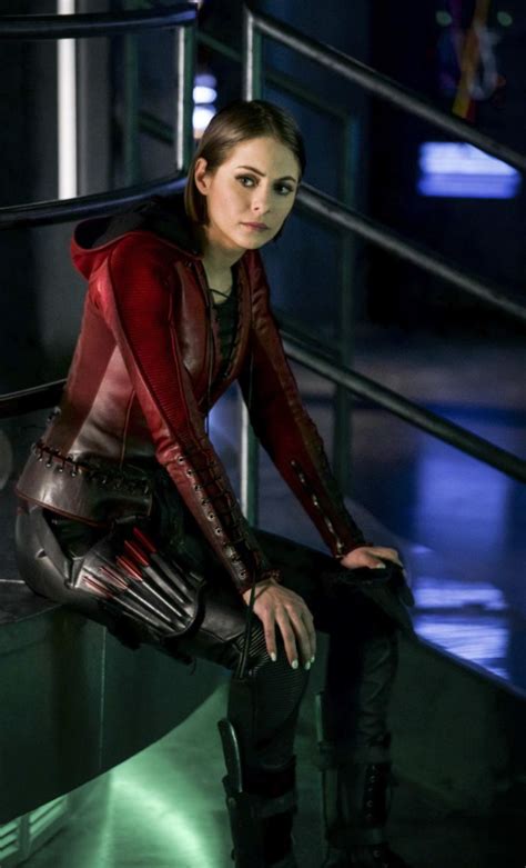 willa holland as thea queen the hollywood gossip
