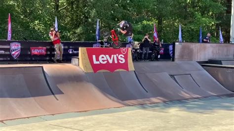 May 05, 1993 · beginning with bmx racing at 6 years old in april of 2000, chelsea competed at the state and national level until her early 20's. Chelsea Wolfe Bmx