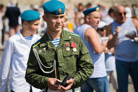 Check spelling or type a new query. 2 августа - День ВДВ!