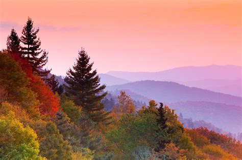 When Is The Best Time To See Smoky Mountain Fall Colors