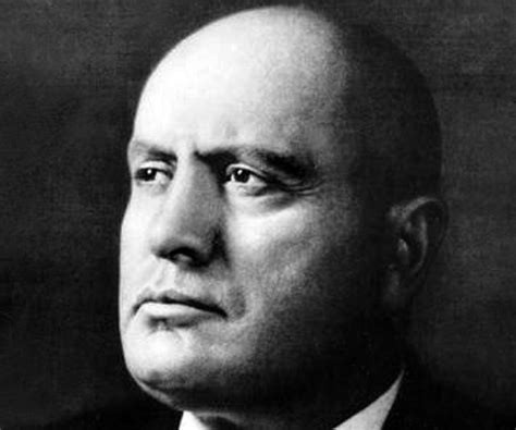 He ruled constitutionally until 1925, then dropped all pretense of democracy and set up a legal dictatorship. Benito Mussolini Biography - Childhood, Life Achievements & Timeline