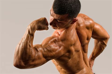 Will Flexing Muscles Make You Bigger Posing For Muscle Growth