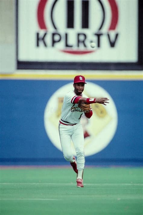 Ozzie Smith St Louis Cardinals Editorial Image Image Of Glove Field