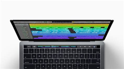 si apple no aprovecha la touch bar ¿por qué comprar un macbook pro con un panel táctil techradar