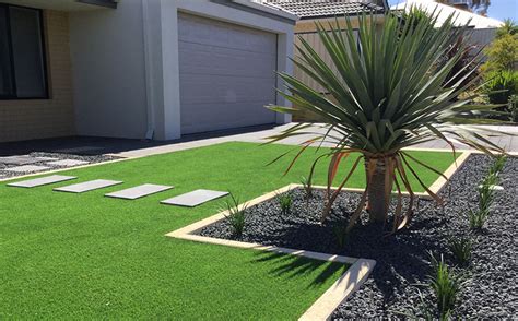Top Tips To Maintain The Artificial Grass An Experts View