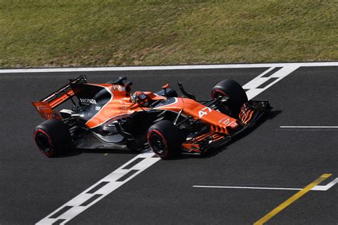 Lando norris has said he is still recovering from the shock of being mugged after the euro 2020 final at wembley. Lando Norris: Siehe seine Wiki-Informationen wie Alter, F1 ...