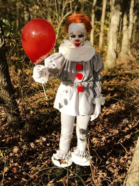 Halloween 2019 Easy No Sew Diy Pennywise Costume For Kids Pennywise