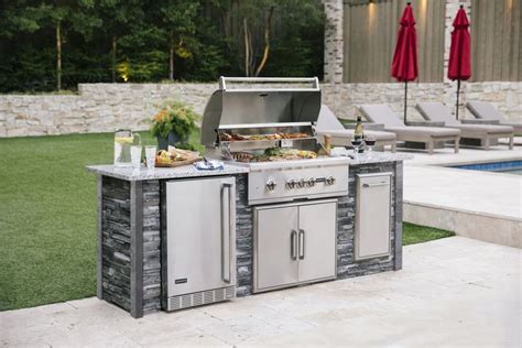 Paradise grills offers a variety of outdoor kitchens in in houston, tx, with large and small fire pits, fireplaces, and many grilling accessories. 8ft. Outdoor Kitchen Kit In Stacked Stone Gray in 2020 ...