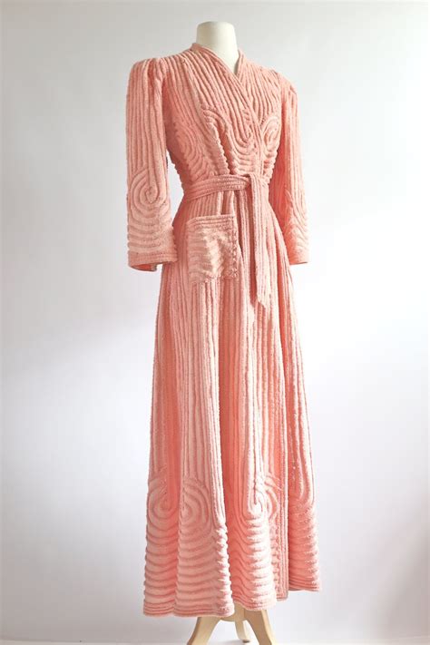 Vintage 1930s Chenille Robe 30s Rose Blush Chenille Bathrobe