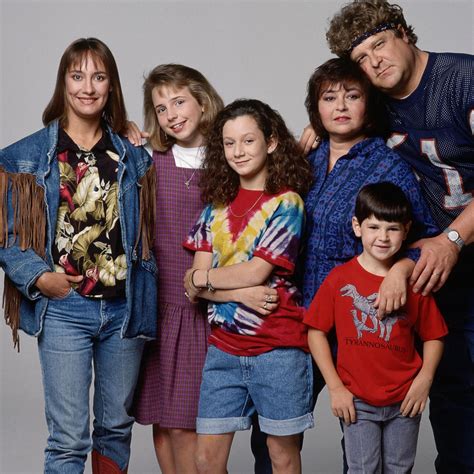 Jackie From Roseanne Is The Latest Unexpected—and Awesome—fashion Icon