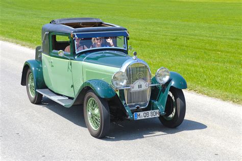 Oldtimer car editorial stock photo. Image of classic - 32585973