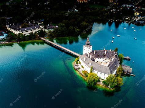 Premium Photo Aerial View Of Gmunden Schloss Lake In Austria