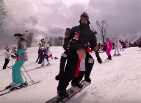 Video The Russians Are Bikini Skiing Again