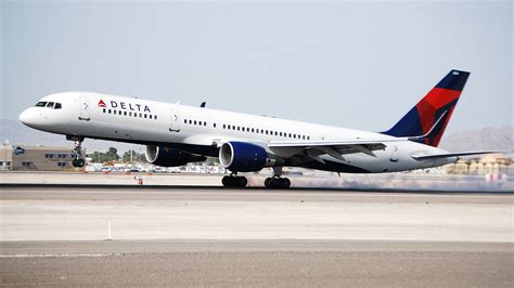 Delta 757 Suffers Uncontained Engine Failure Flying Magazine