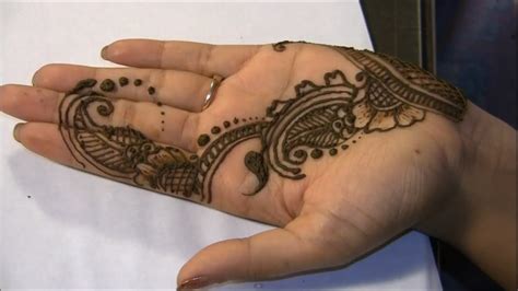 How To Make Henna Mehendi Design Easy Design For Palm Youtube