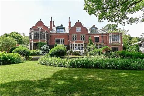 1914 Mansion For Sale In Milwaukee Wisconsin — Captivating Houses