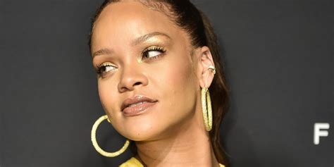 Rihanna Basically Dressed Like The Sun At Her Fenty Beauty Launch