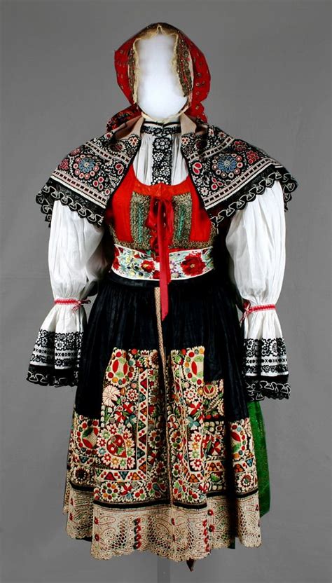 There's a shop in mala strana that sells traditional costumes. Moravian folk costume from Kyjov, Czech Republic | Eastern ...