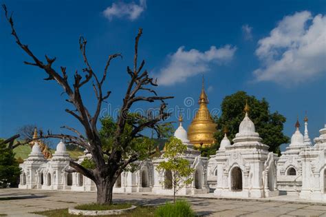 The Kuthodaw Pagoda In Mandalay The Biggest Book Of The World Stock