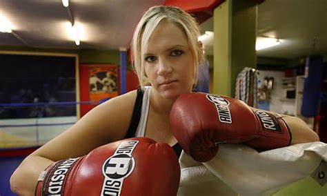 frida wallberg denmark boxing womenboxing boxinggirl femaleboxing frauenboxen frauboxen