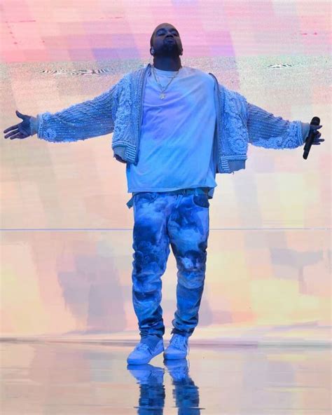 Pin By Ignacio Estrella On Kanye West Style In 2020 Kanye West
