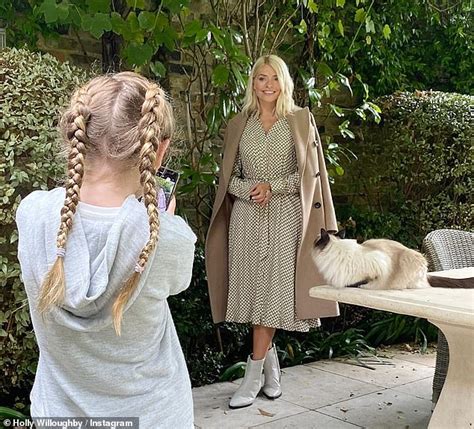 Holly Willoughby Shares A Rare Picture Of Daughter Belle Nine Big World News