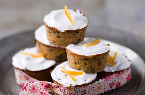 We have the serving size, calories, fat, protein and carbs for just about. Fruit cakes topped with cream | Tesco Real Food