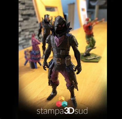 Master key is an epic outfit in fortnite: Raven - Fortnite Battle Royale 3D Action figure 12 cm ...