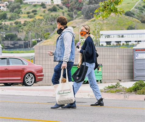 Brie Larson And Elijah Allan Blitz Wearing Masks Out Shopping In Malibu Hawtcelebs