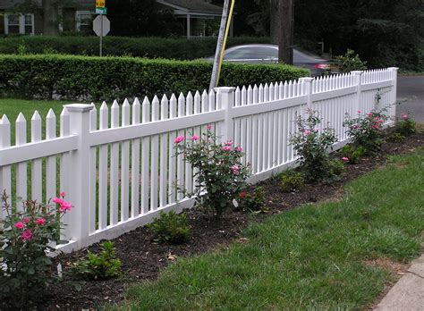3 Chelsea™ Vinyl Picket Fence Weatherables