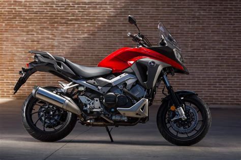 2015 honda vfr800x crossrunner www.totalmotorcycle.com key features. NEW HONDA VFR 800 X CROSSRUNNER 2015 -FREE TOMTOM RIDER ...