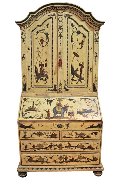 An Incomparable 18th Century Venetian Chinoiserie Secretaire No 3412