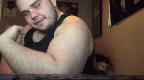 Flexing All Day Natural Bodybuilder Flexing Biceps 22s Youtube