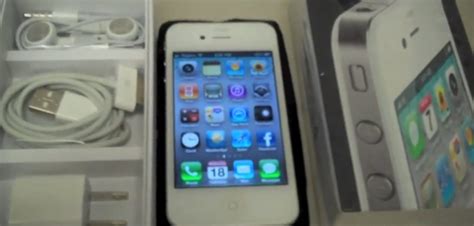 White Iphone 4 Spotted In Unboxing Video
