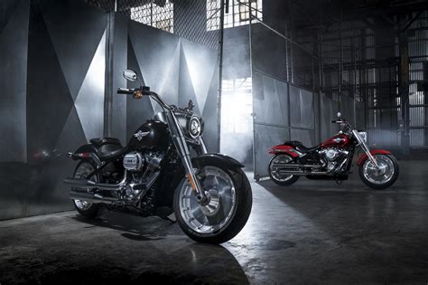 Post pictures, your price and a description of the harley fatboy using the form below. 2018 Harley-Davidson Fat Boy Review • Total Motorcycle