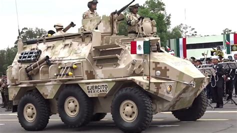 Vehículos Blindados del Ejercito Mexicano Practica Desfile Militar