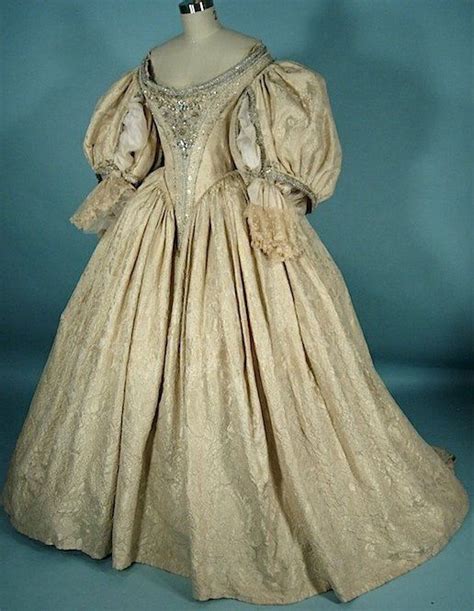 C 1670 French Wedding Gown 17th Century Fashion Historical Dresses