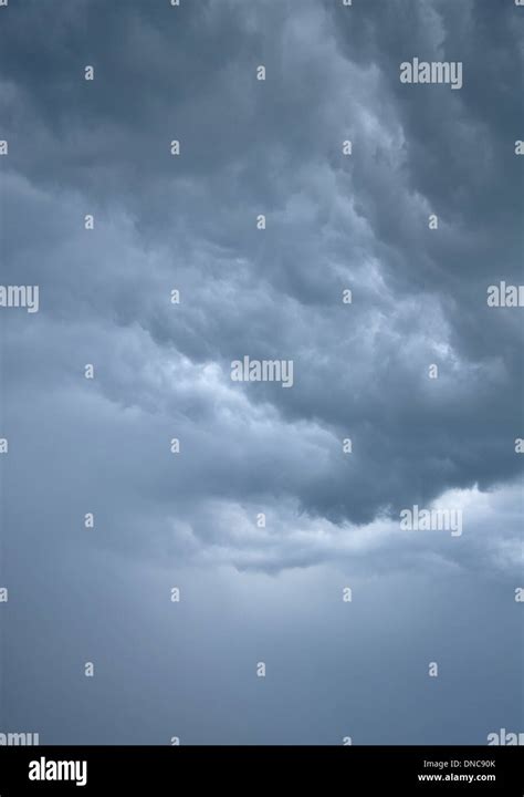 Weather Dramatic Hi Res Stock Photography And Images Alamy